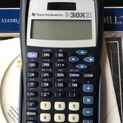 Texas Instruments: TI 30: Solar Powered: Scientific Calculator
