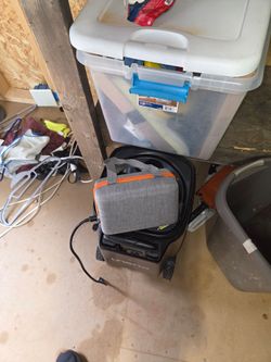Pickleball machine with balls