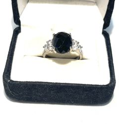 Brand New .925 Silver Ring With Black Onyx And Crystal Quartz Gemstones. Size 7.