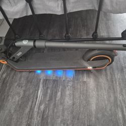 Electric Scooter Ninebot E12 8-14 Years Up To 150 Pounds 