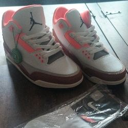 👀 Size US 8 Jordans New! 