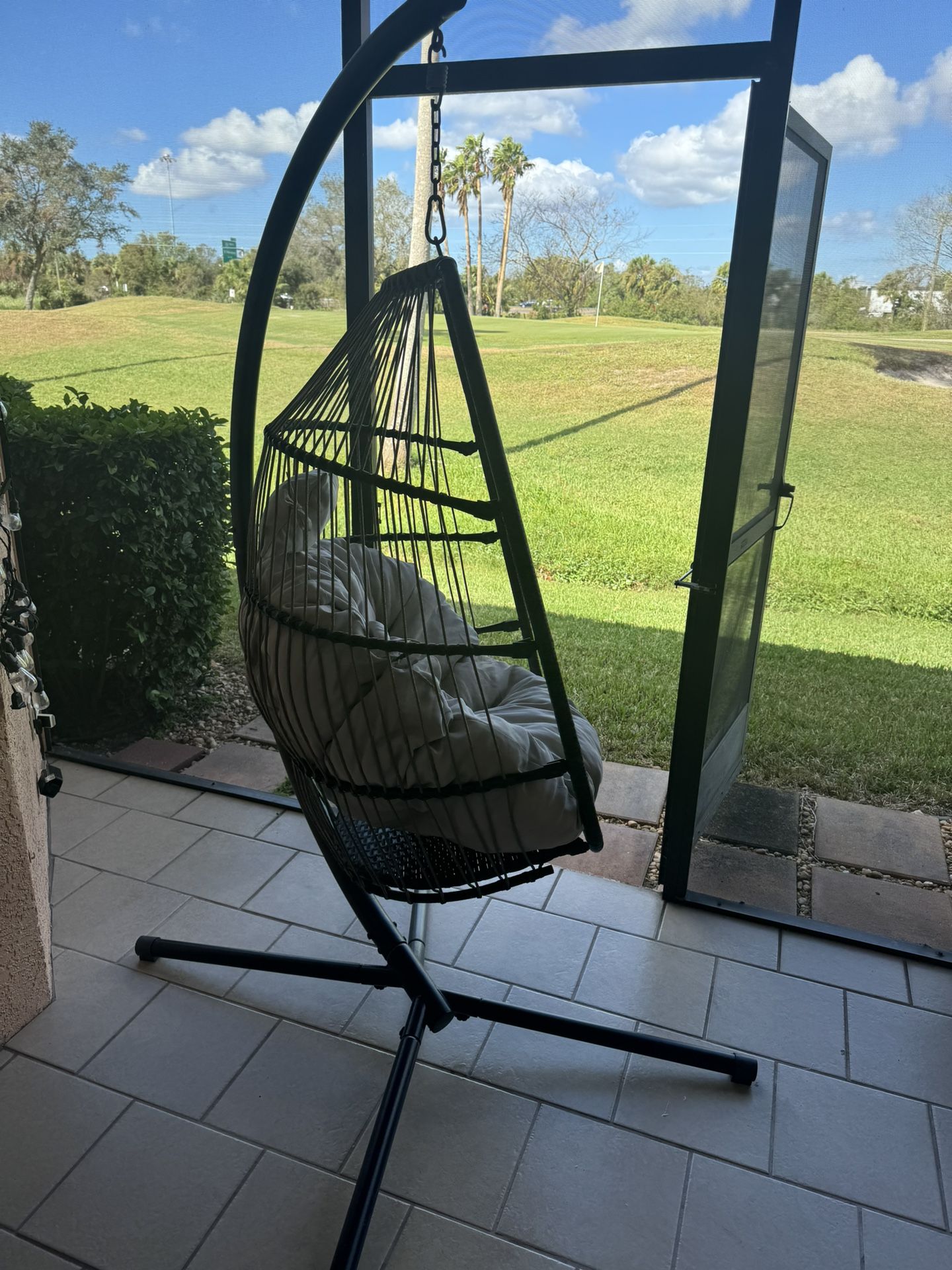Egg Hanging Chair With Soft Cushion And Pillow