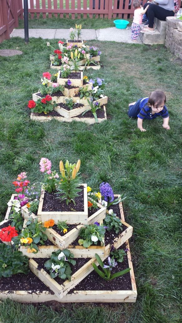 Garden multicolor flower towers. for Sale in Woodbridge, VA OfferUp