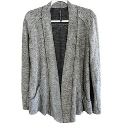 Kuhl Women’s Wool Blend Nova Wrap Cardigan Sweater Size Small Heather Gray Open