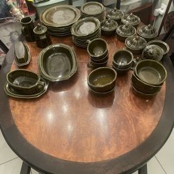 Pfaltzgraff Vintage Heritage Green