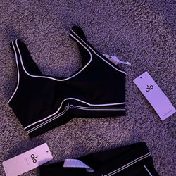 Alo Set Bra & Leggings 