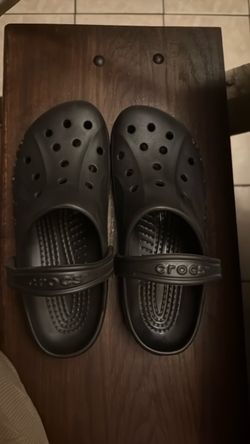 Crocs Adult size 8M/10W