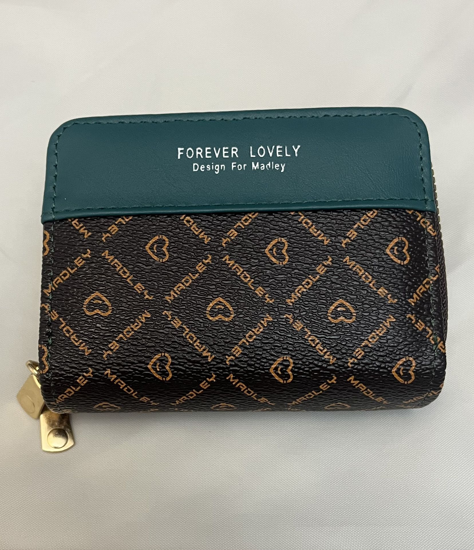 Woman’s Green Wallet