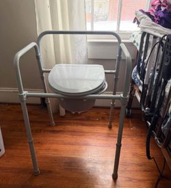 Bedside commode