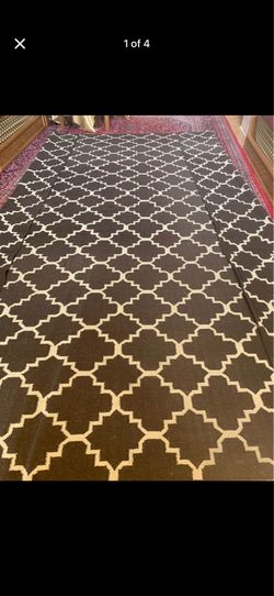 Excellent condition rug for sale