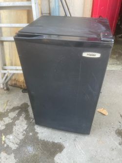 Mini refrigerator
