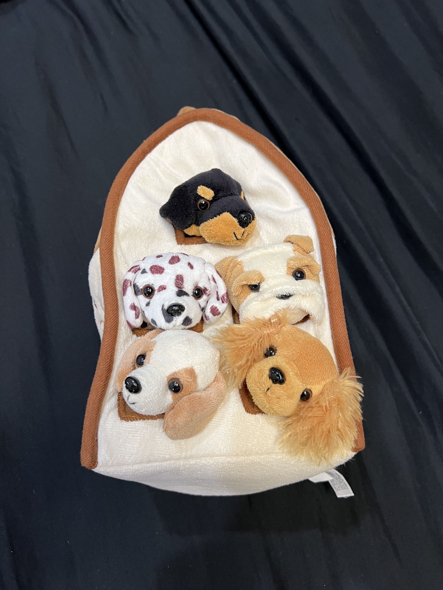 5 Dogs and House Plush