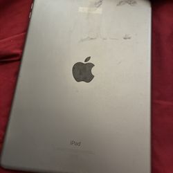 iPad 9.7 32gb ( WiFi)