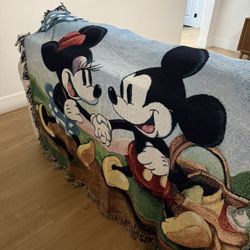 Walt Disney World Vintage Mickey Mouse & Minnie Tapestry Blanket Throw 50x60