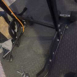 Dip / Pull up station 