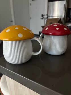 mushroom shaped mugs with lids