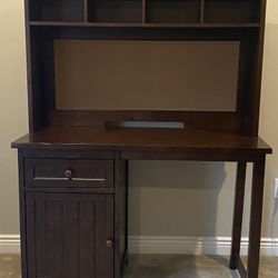 **price drop**Pottery Barn Teen Space Saving Hutch Desk