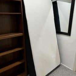 Nectar memory foam, cooling cover, support foam twin bed mattress good condition 