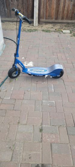Razor E300 Scooter