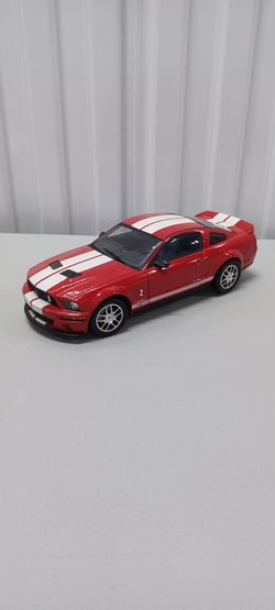 Ford Shelby GT500 Diecast Model Car 1:18 scale