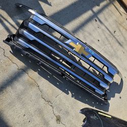 2023 Silverado Grille And Left Fender