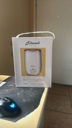 Eternal Living Ultrasonic Mist Humidifier With Oil Tray