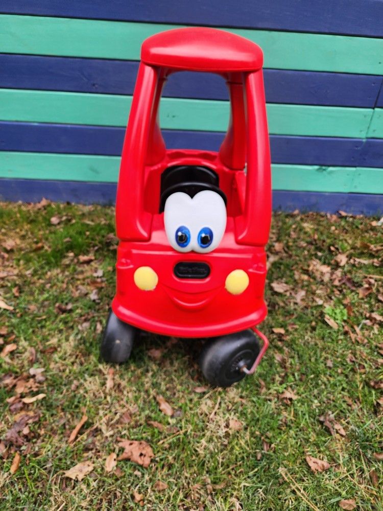 CUSTOMIZED LITTLE TIKES CAR "LIGHTNING MCQUEEN"