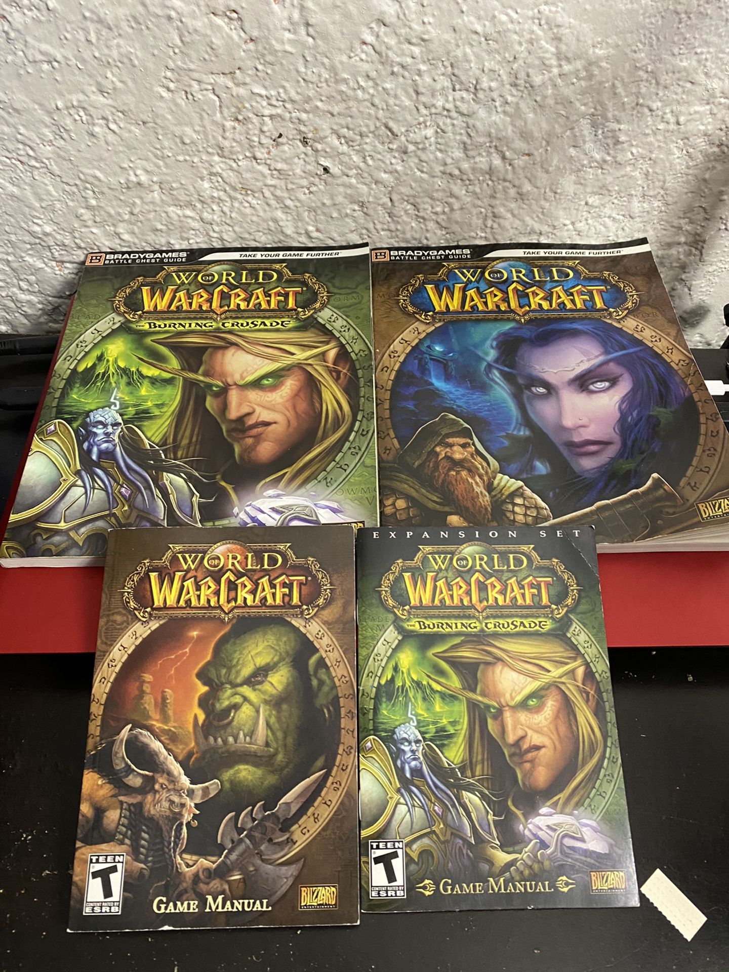 World of Warcraft battle chest guides and game manuals