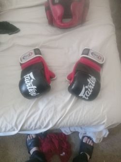 Fairtex 8oz MMA Sparring Gloves