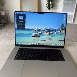 Apple MacBook Pro And 16" - 16GB RAM / 512GB SSD - Like New 99% Battery