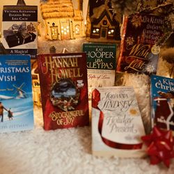 🎄 Magical Christmas Romance Book Bundle – 7 Holiday Favorites – FREE SHIPPING! 🎁💫
