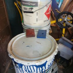 Diamomd Vogel Workorse Enamel Paint 5 Gallon