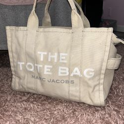 The tote bag