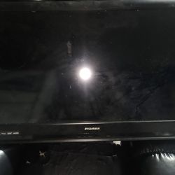 32 Inch  Hd Lcd TV No Remote But Has Buttons