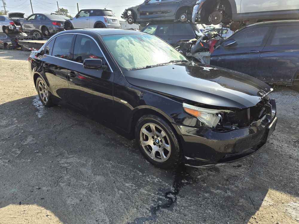 2004 BMW 525I E60 PARTING OUT PARTS FOR SALE 