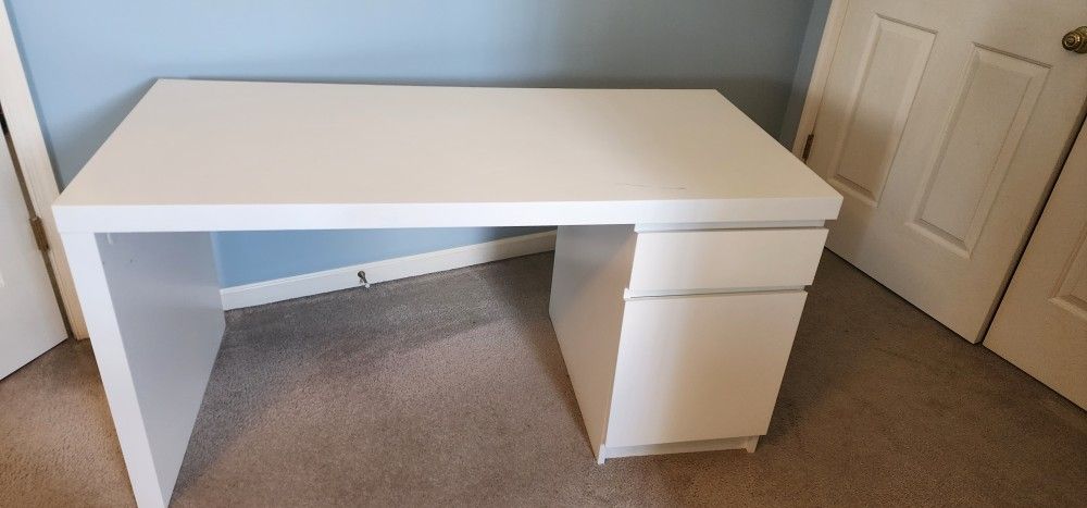 Ikea Malm White Desk