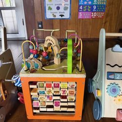 Zanny Zoo Activity Cube 