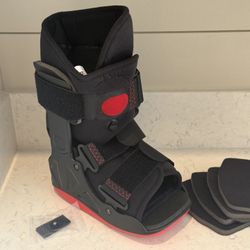 ProCare XcelTrax Air Ankle Walker Brace/Walking Boot, Small