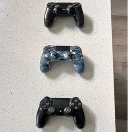 Sony PlayStation 4 DualShock 4 Wireless Controller Lot of 3 Black/Blue Camo