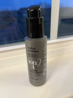 Styling Solutions by ion Humidity Defying Serum