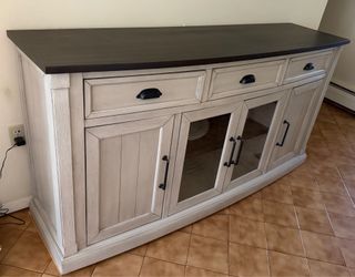 Bayside Furnishings Cowlitz 72" Accent