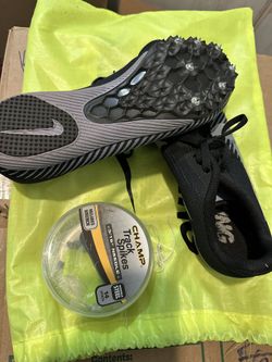 Women’s Size 8 Track/field Nike Shoes