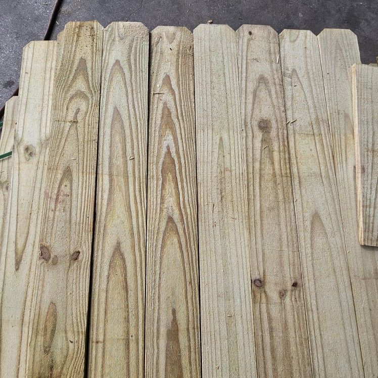 ✨️1x6x8' Pressure Treated Fence Picket! Madera Tratada Para Cerca 3.75✨️