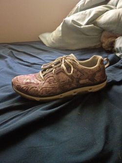 Huk sneakers