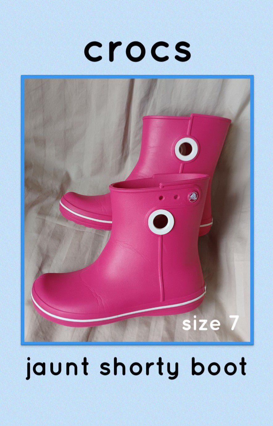 har Tentacle Whirlpool Women's CROCS JAUNT SHORTY Boot; Size 7 for Sale in Lake Placid, FL -  OfferUp