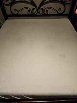 King size mattress and two box spring bases