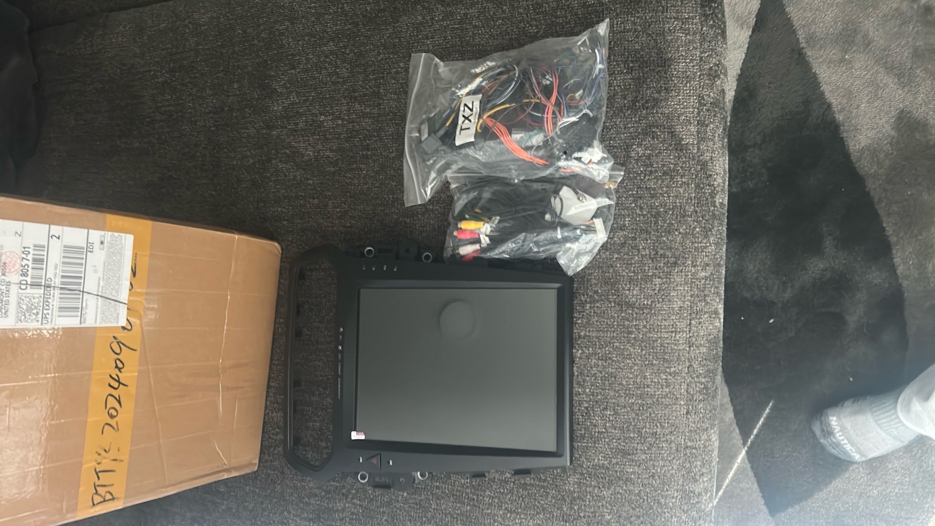 Android Car Navigation Radio 12.1" Screen for Ford Explorer 2011-2019 with CarPlay