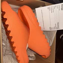 Yeezy Men Slide Size 8 