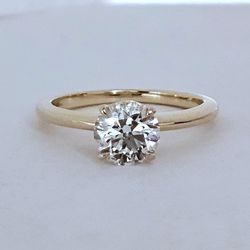 1.07 Carat E-Colorless VVS2 Clarity XXX Ideal Cut IGI Certified Lab Created Diamond Set In 14kt Yellow Gold Tiffany Solitaire 