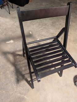 Folding chairs
